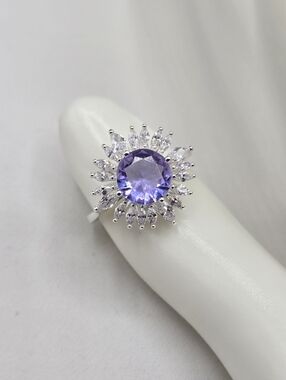 Swarovski Crystal Elements Silver Floral Ring Light Purple Amethyst Size 7